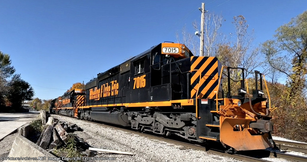 WE 7015 leads back to Brittain Yard.